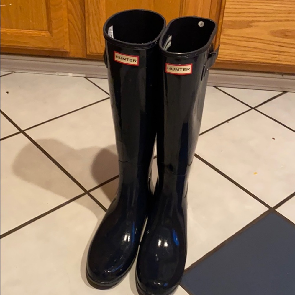 Navy hunter tall rain boots